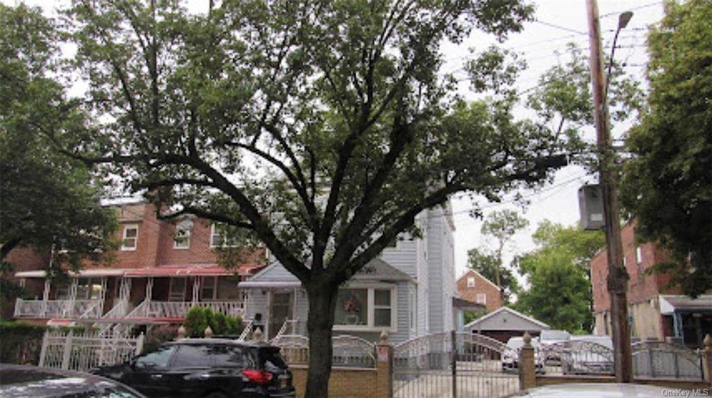 4076 Seton Avenue - Photo 1