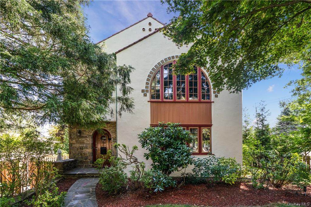 753 Webster Avenue - Photo 1