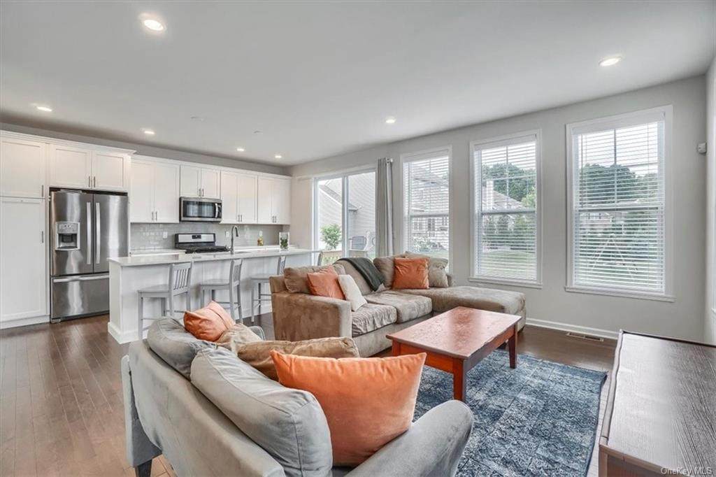 9 Hoffman Road - Photo 1