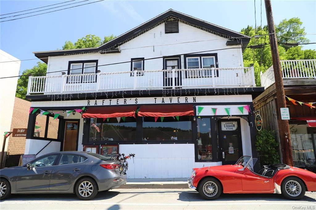 28 Upper Main Street - Photo 1