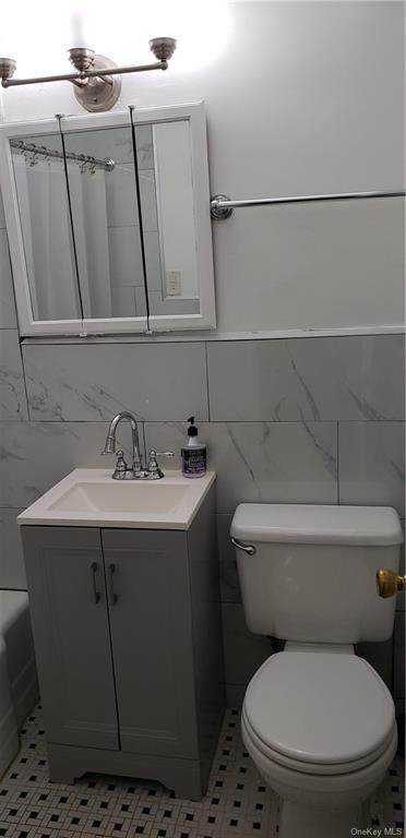 3520 Tryon Avenue - Photo 1