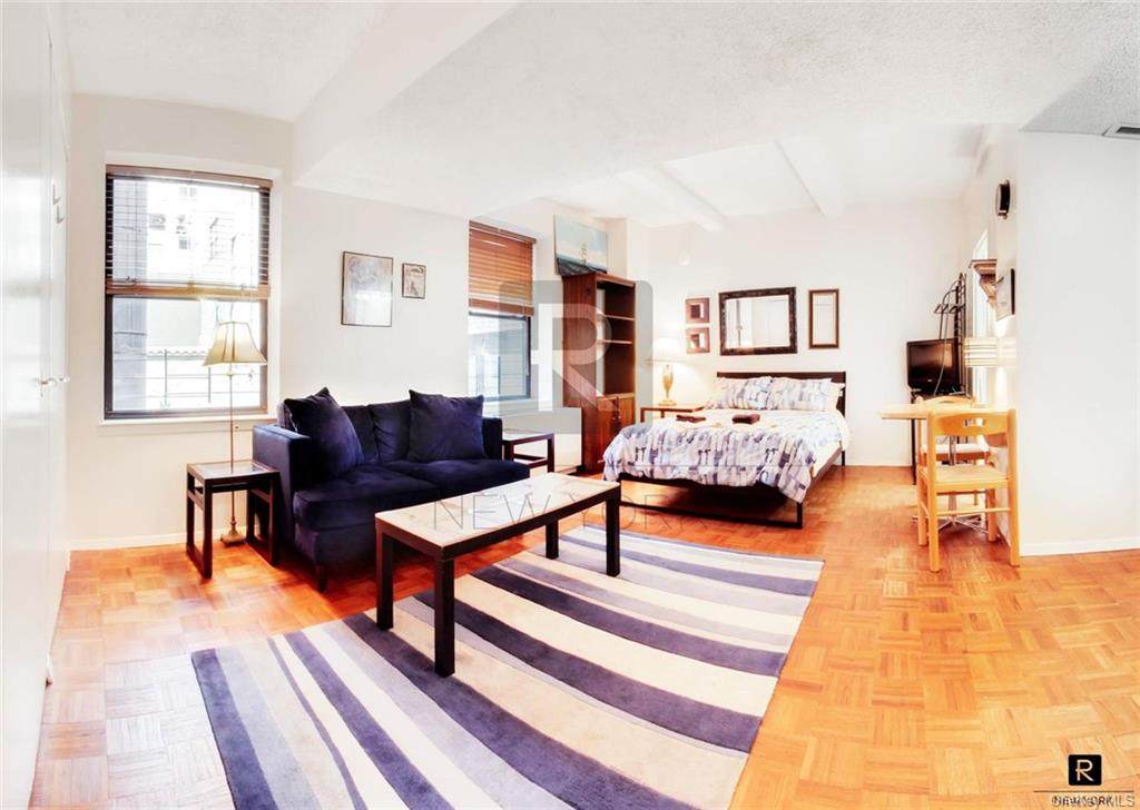 150 W 51st Street - Photo 1