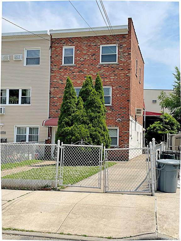 2710 Harding Avenue - Photo 1
