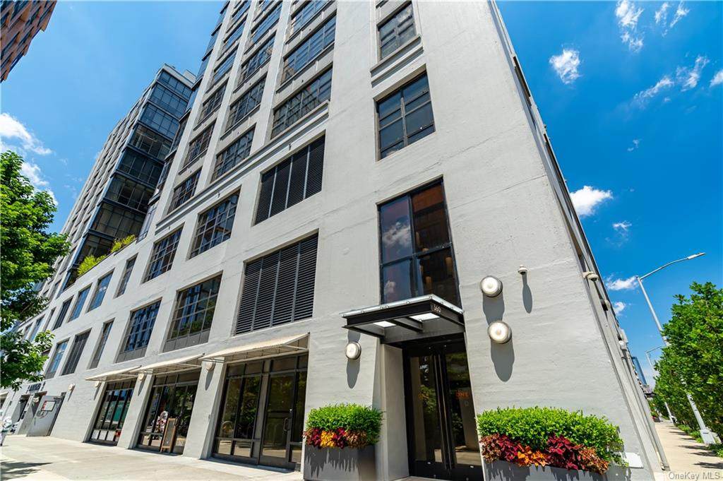 360 Furman Street - Photo 1