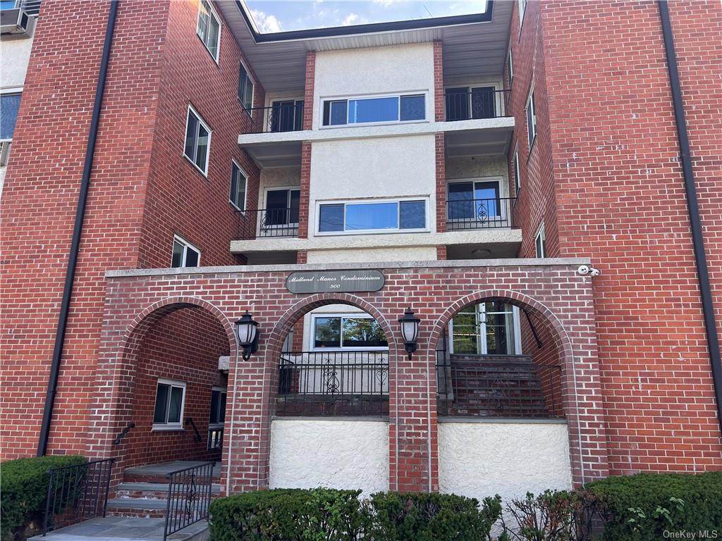 900 Midland Avenue - Photo 1