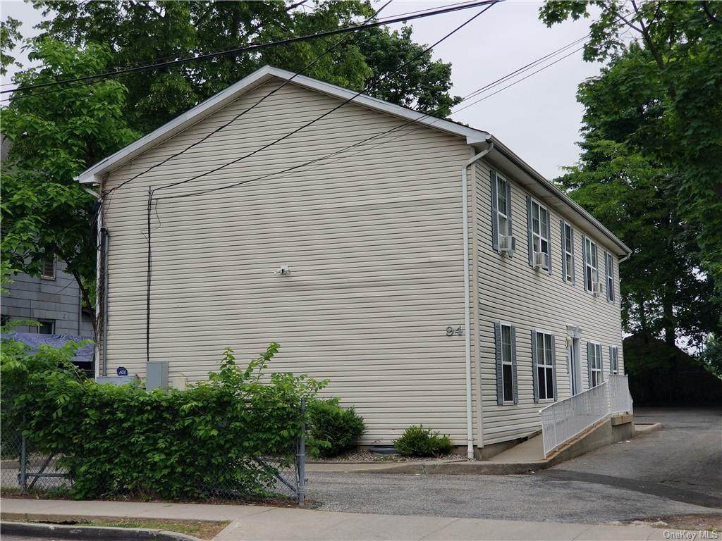 94 Bethune Boulevard - Photo 1