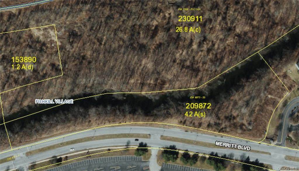 Merritt Boulevard - Photo 1