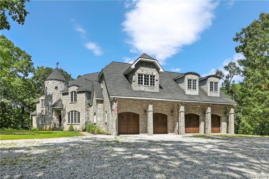 73 Cunningham Lane - Photo 1