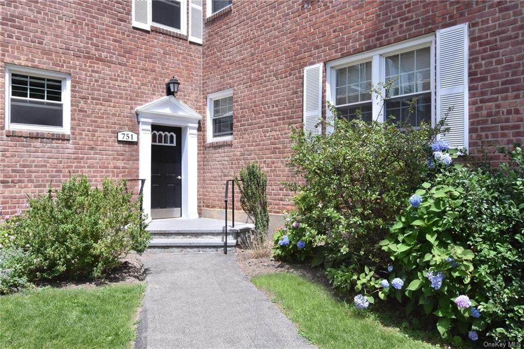 751 Broadway - Photo 1