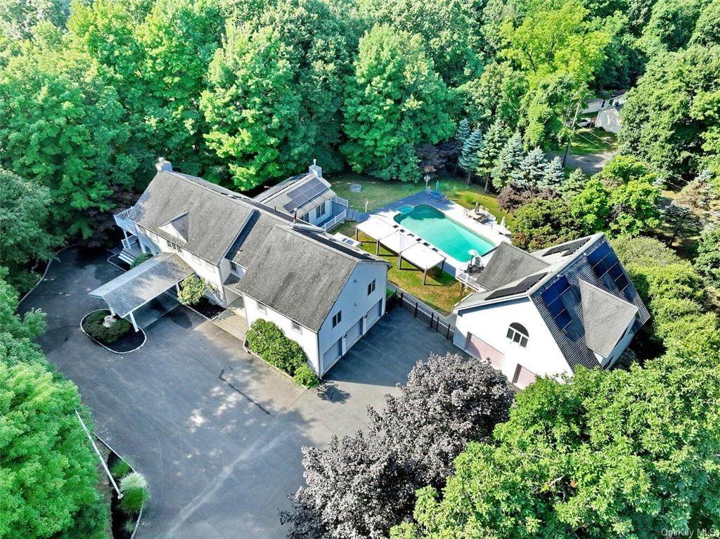 4 Foxwood Drive - Photo 1