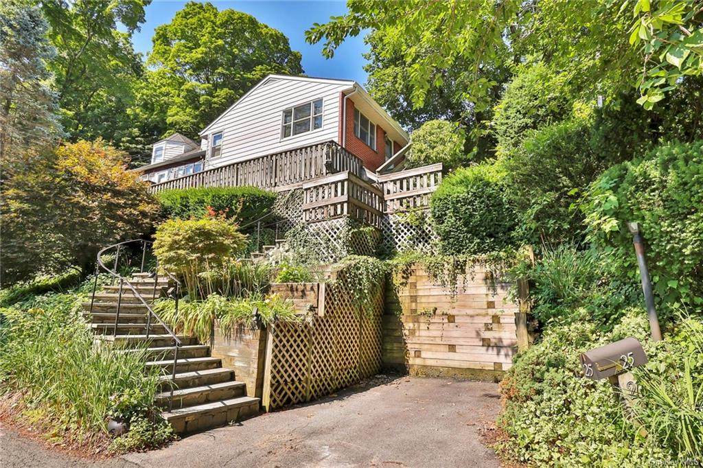 25 Hillside Avenue - Photo 1