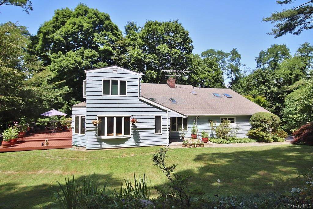 982 Long Hill Road - Photo 1