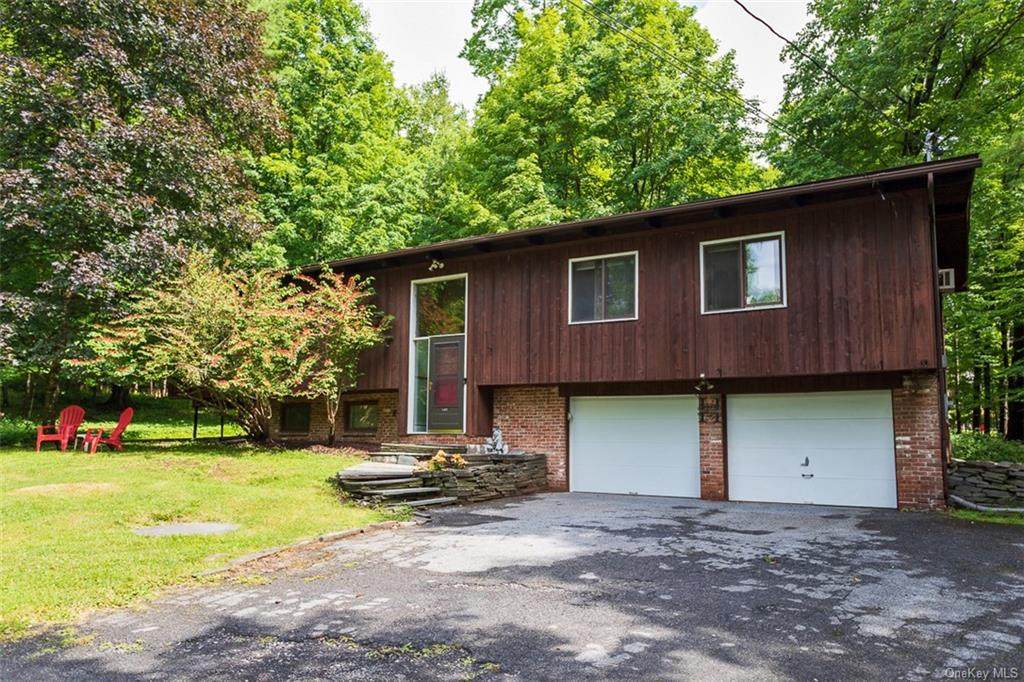107 Patricia Court - Photo 1