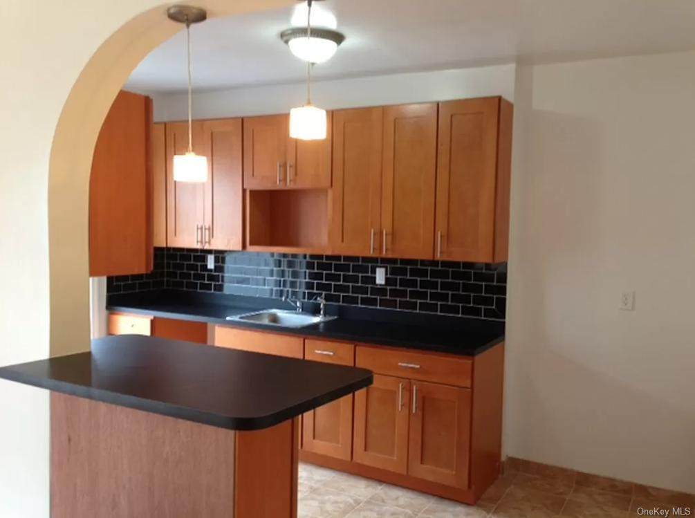 470 W 166th Street - Photo 1
