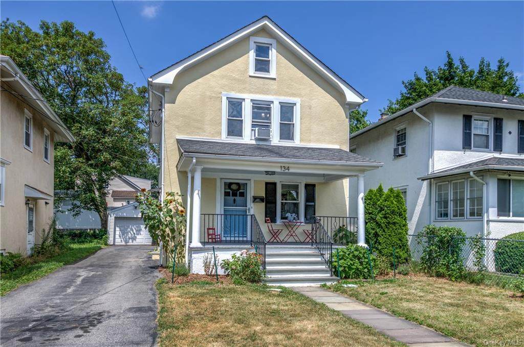 134 Stephenson Boulevard - Photo 1