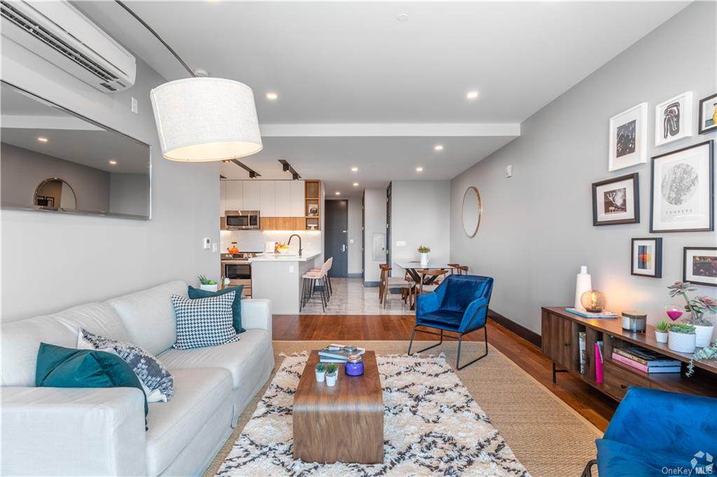 667 Ridge Hill Boulevard - Photo 1