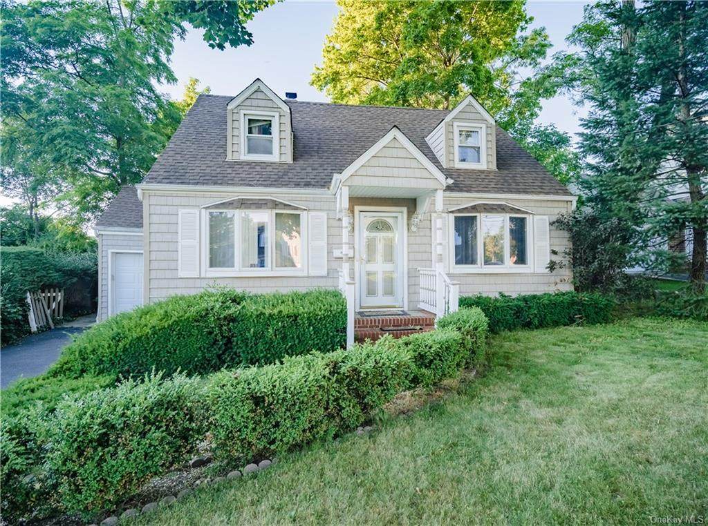 13 Maywood Avenue - Photo 1