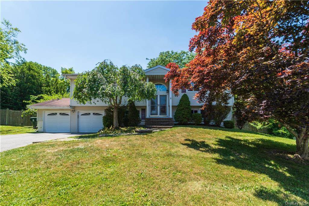 4 Evergreen Lane - Photo 1