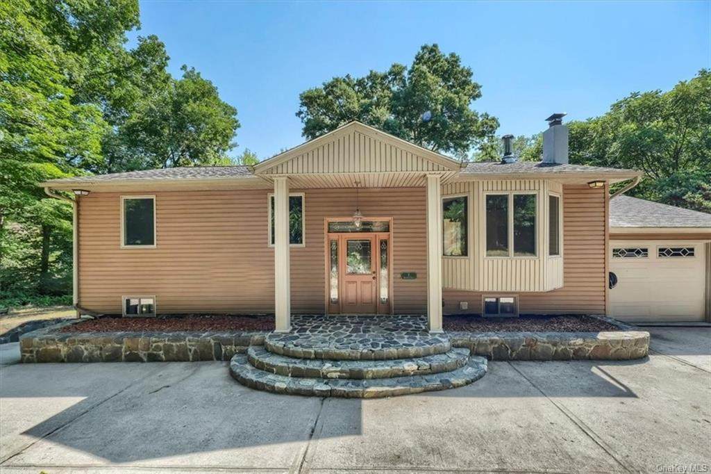 4 Hillside Drive - Photo 1