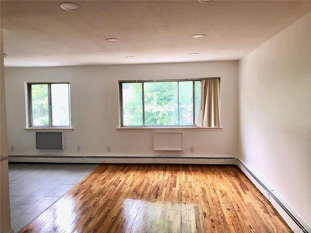 180 Pennyfield Avenue - Photo 1