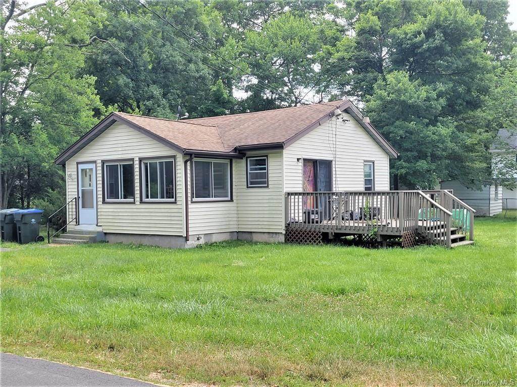 111 Lake Region Boulevard - Photo 1