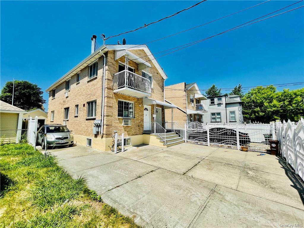 237 Buttrick Avenue - Photo 1