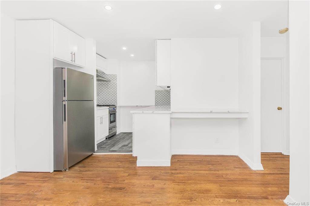 530 Riverdale Avenue - Photo 1