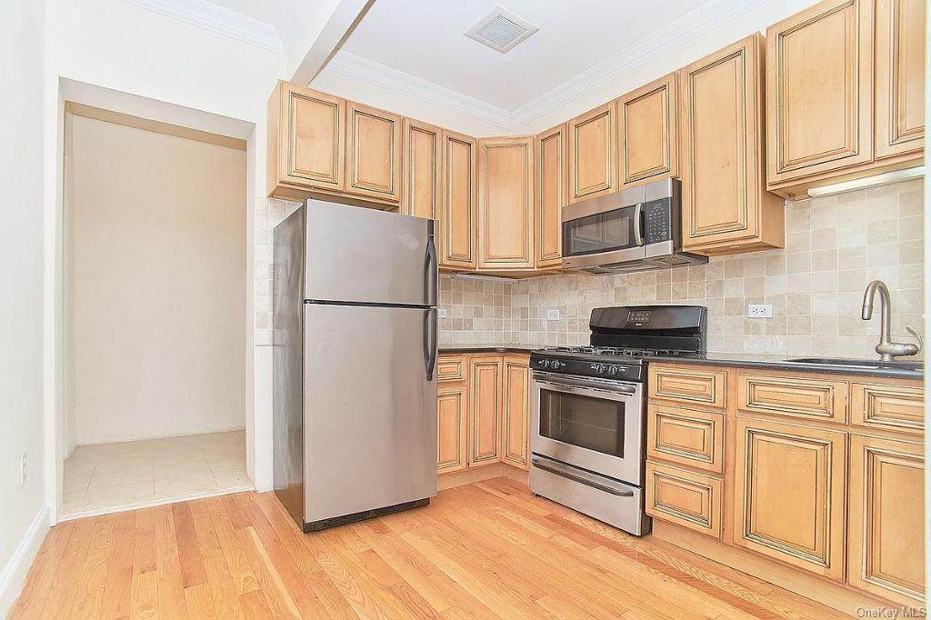 560 W 144th St - Photo 1