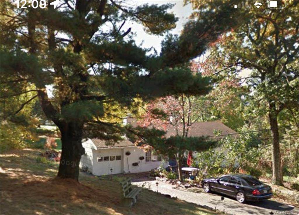 10 Park Avenue - Photo 1