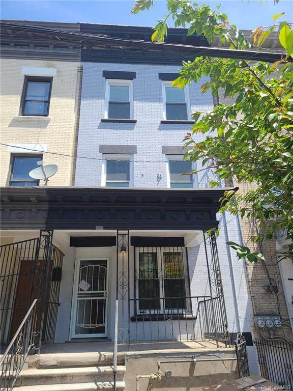 15 184 Street - Photo 1