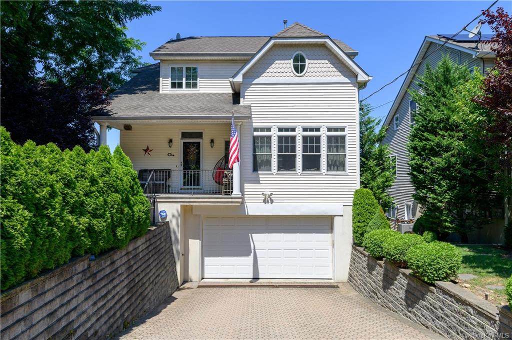 1 Westview Avenue - Photo 1