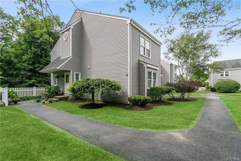 102 Misty Hills Lane - Photo 1