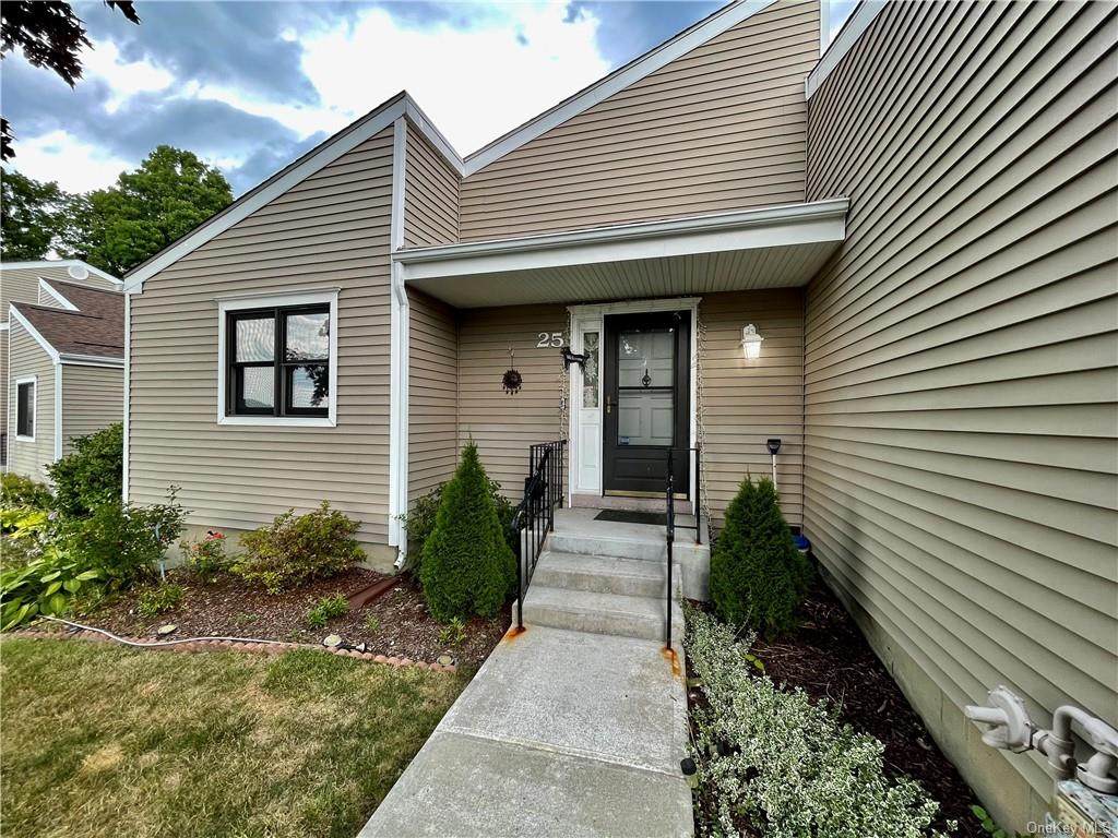 25 Brewster Woods Drive - Photo 1