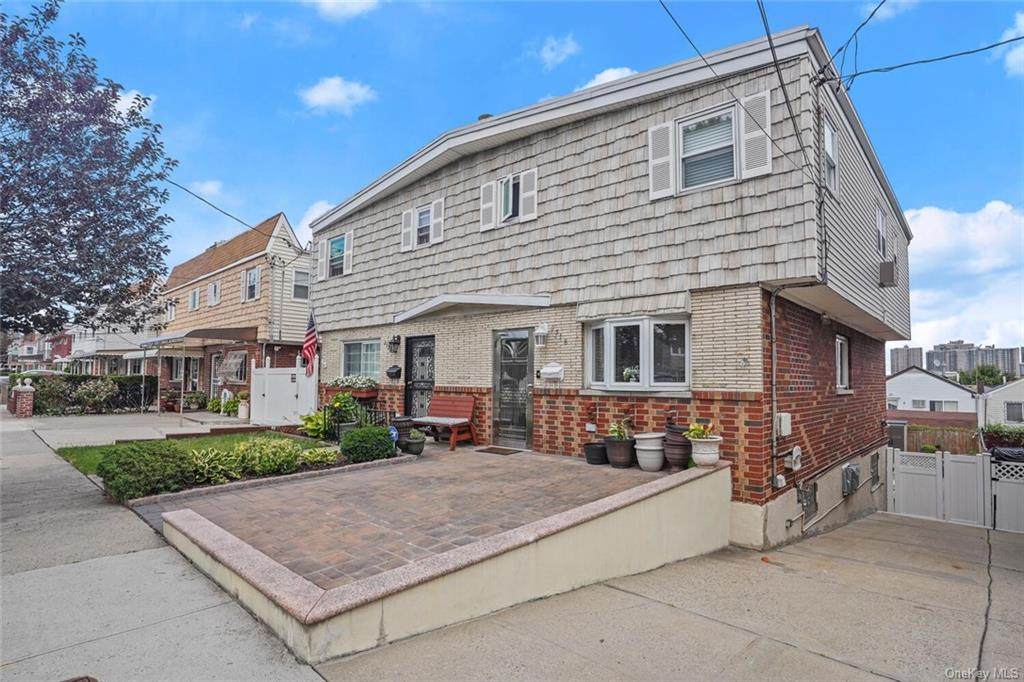 2518 Tiemann Avenue - Photo 1