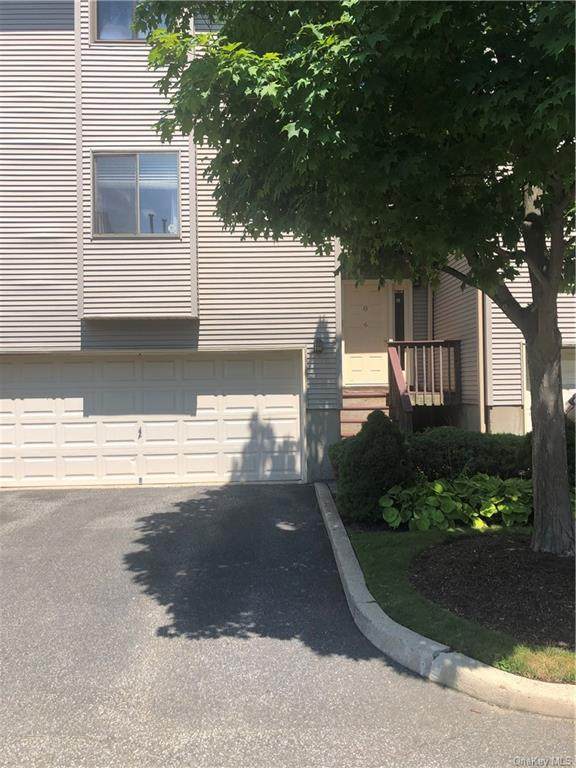 6 Queens Court - Photo 1