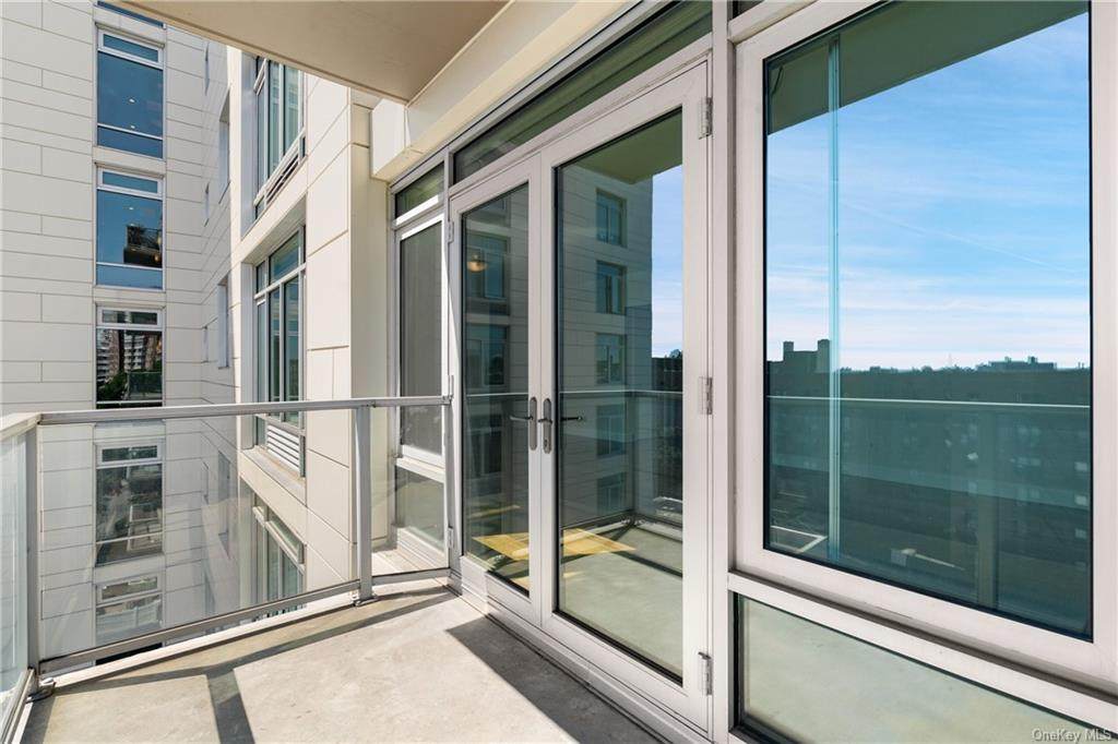 3220 Arlington Avenue - Photo 1