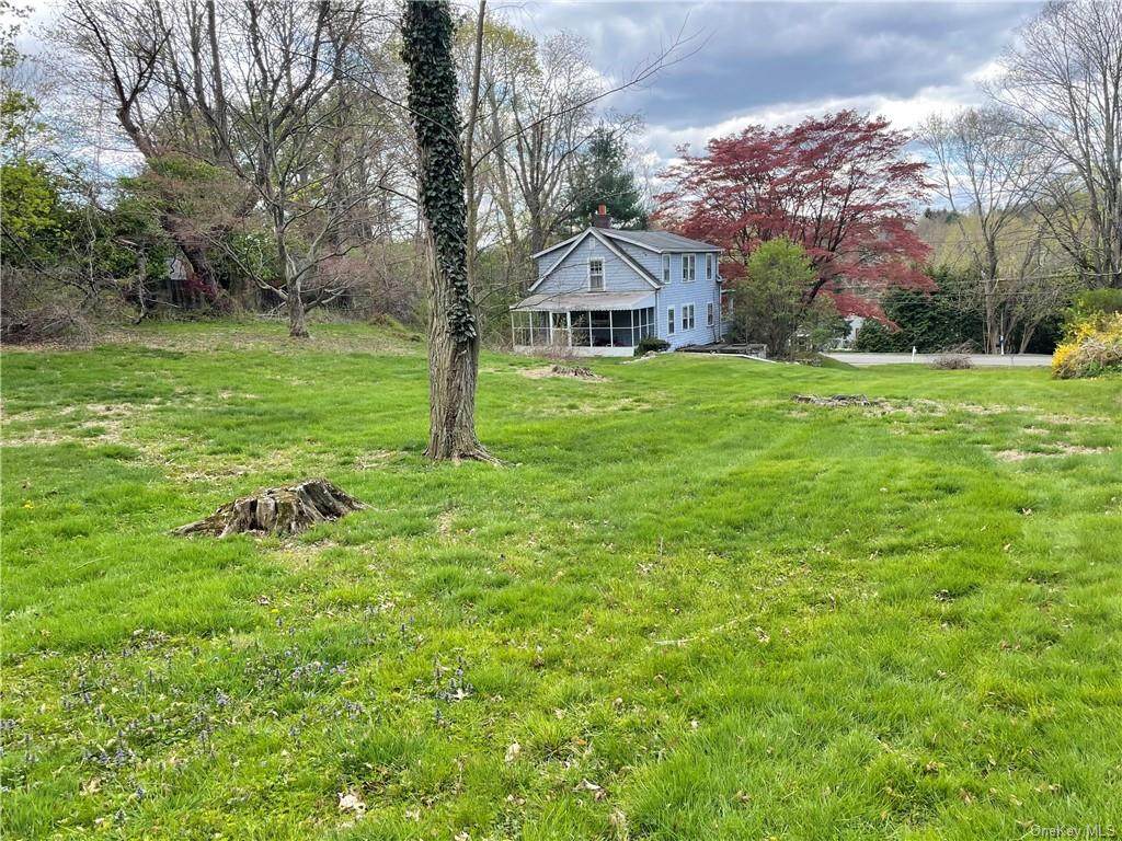 22 Whippoorwill Road - Photo 1