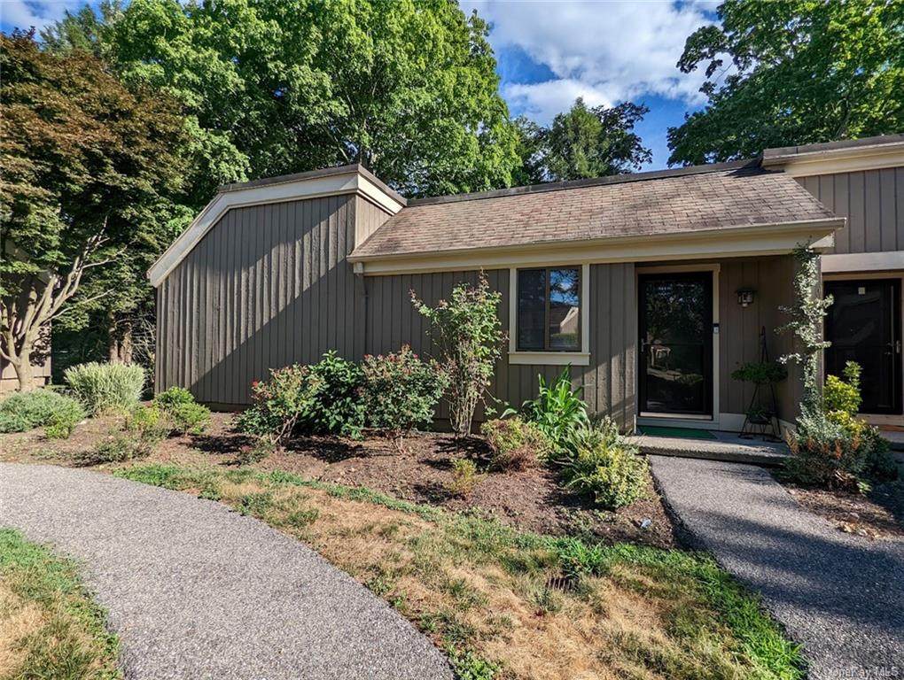 82 Heritage Hills - Photo 1