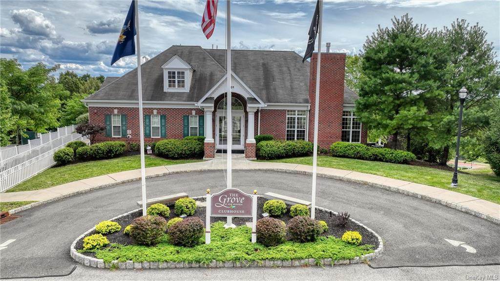 1519 Hawthorn Way - Photo 1