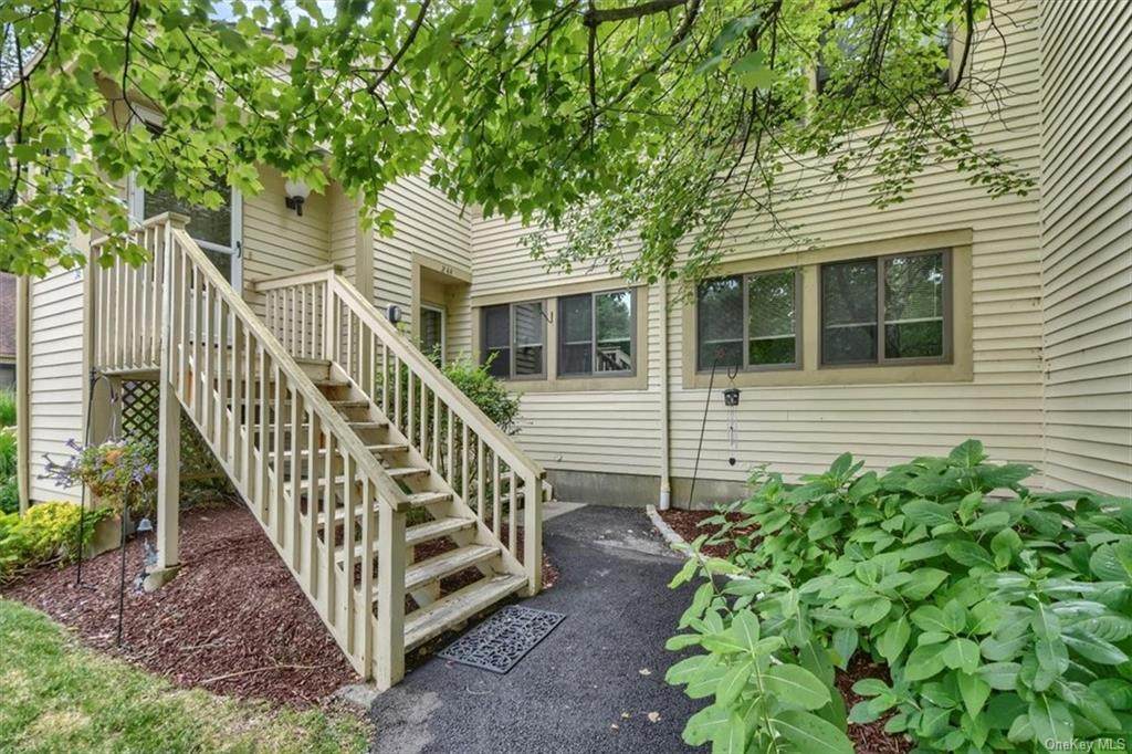 244 Deer Hill - Photo 1