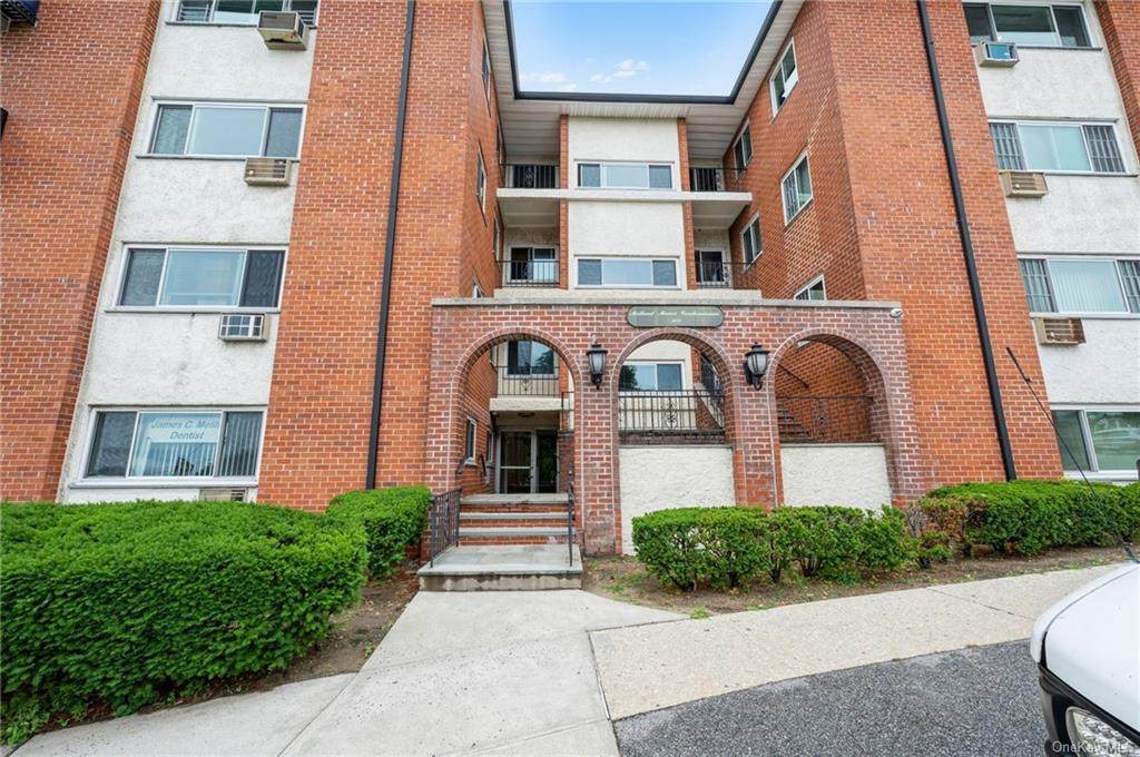 900 Midland Avenue - Photo 1