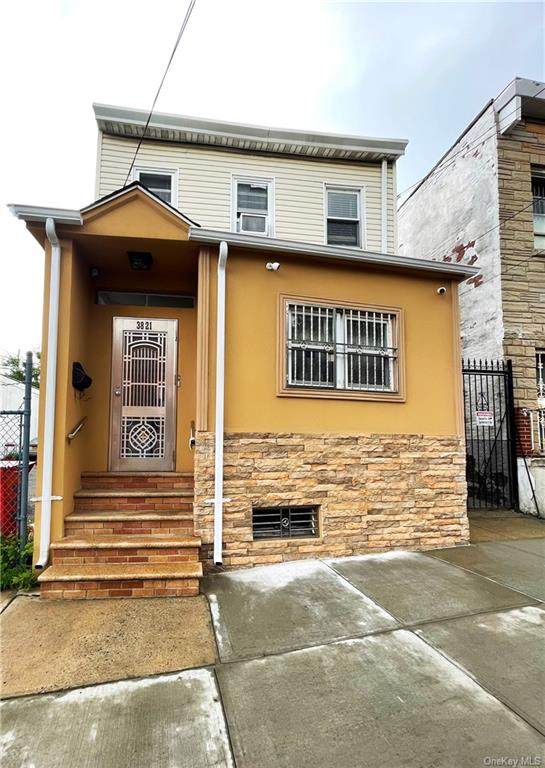 38-21 Woodside Avenue - Photo 1