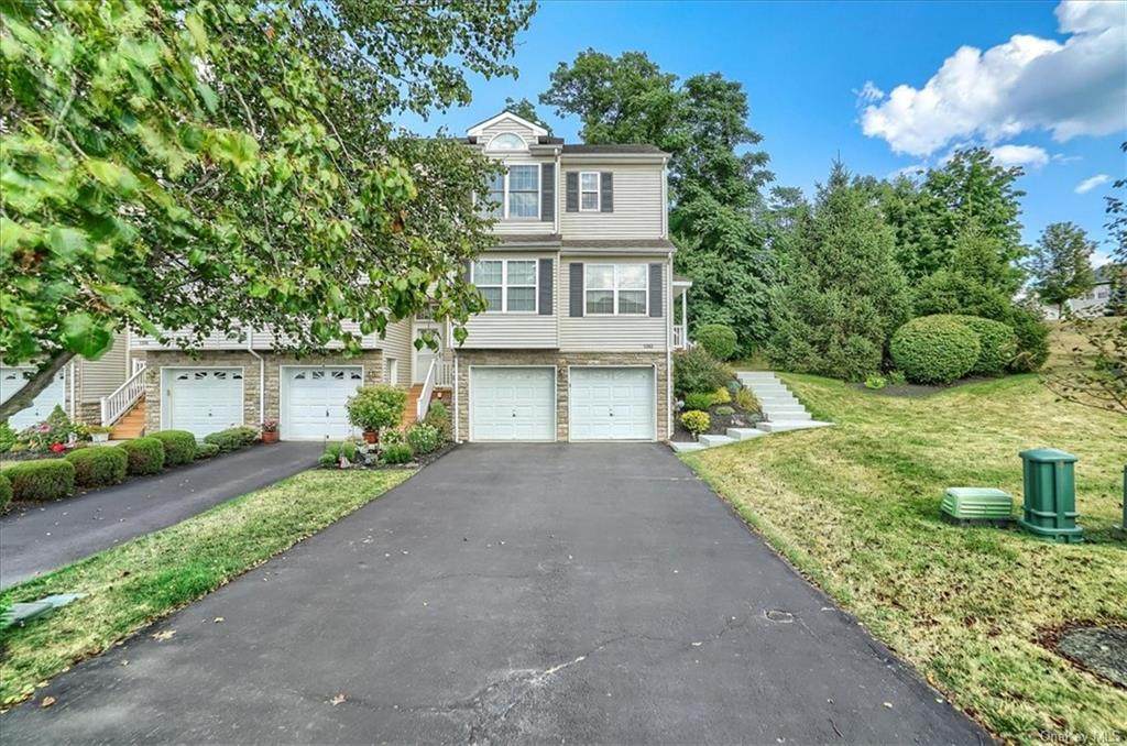 1202 Pondview Loop - Photo 1