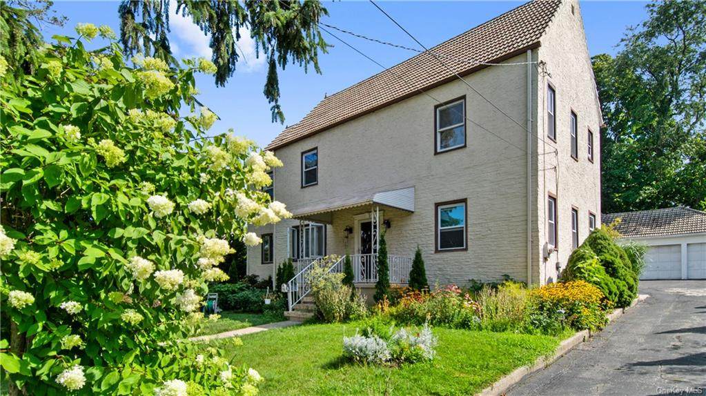 150 Weyman Avenue - Photo 1
