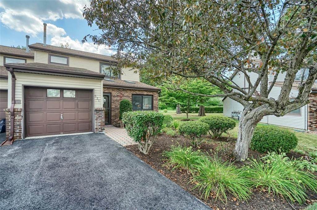 521 Barberry Lane - Photo 1