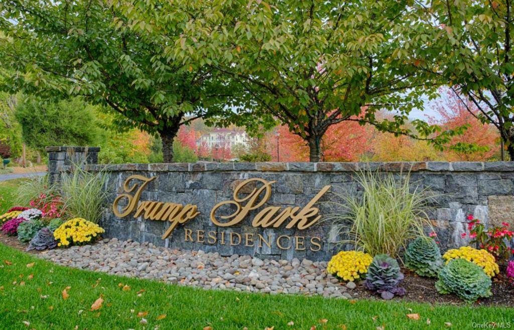 303 Trump Park - Photo 1