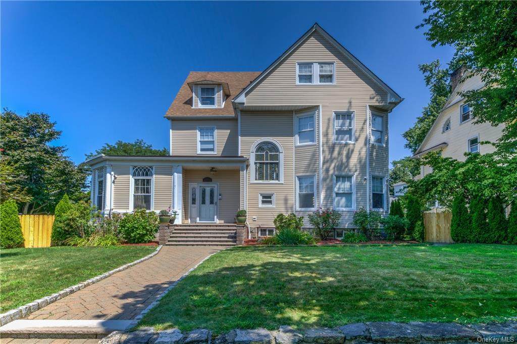 221 Sidney Avenue - Photo 1
