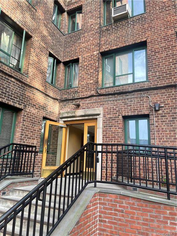 2130 Tremont Avenue - Photo 1