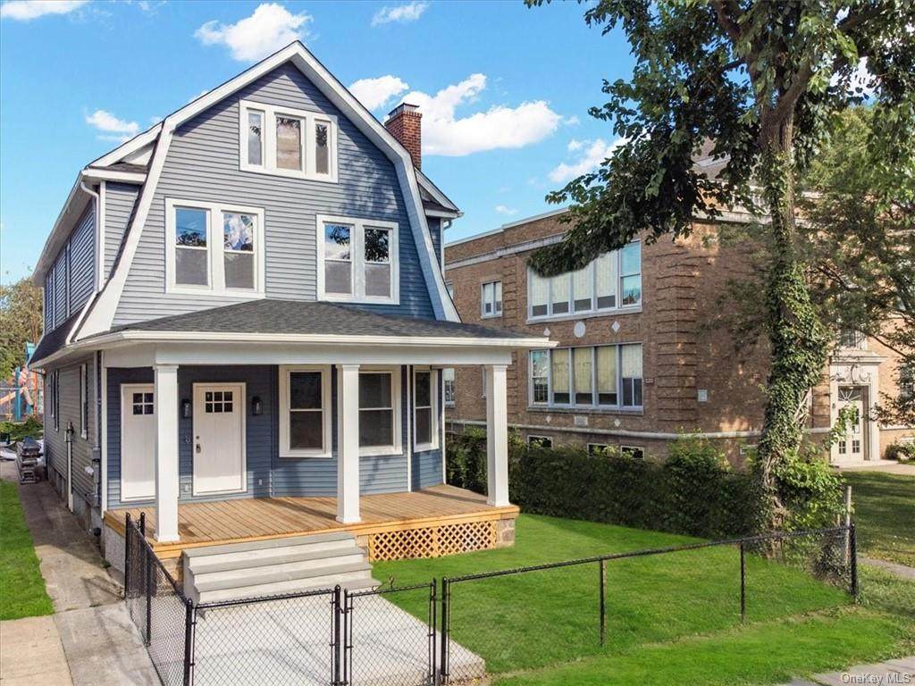 346 Hawthorne Avenue - Photo 1