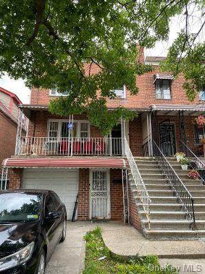 942 222nd Street - Photo 1